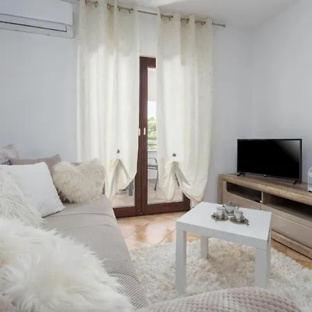 Antonietta Apartman Vrsar