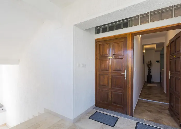 Antonietta 아파트 브르사르